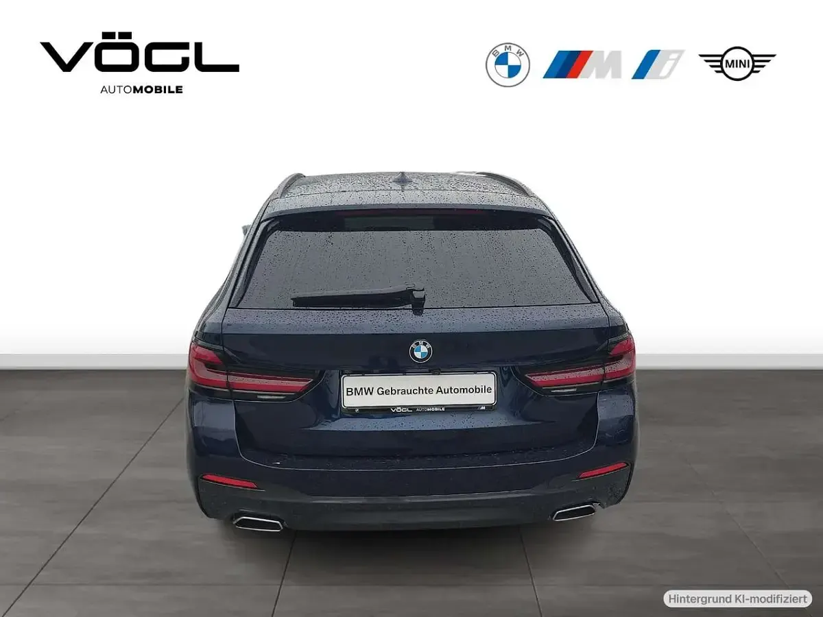 Gebraucht BMW 520 M Sport 190 PS (139 kW) 2023 Bmw individual tansanitblau Kombi