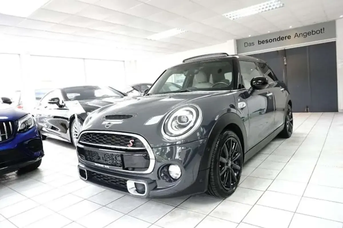 Używany Mini Cooper S 192 KM (141 kW) 2018 Szary Hatchback