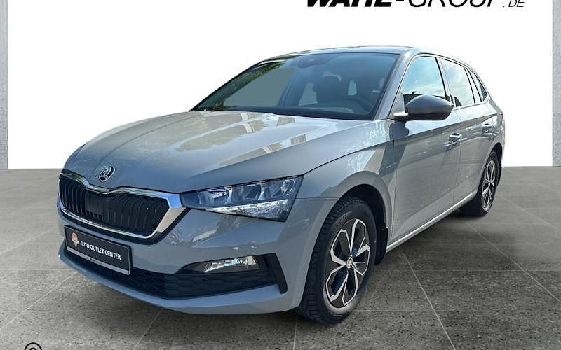 Grau Gebraucht 2024 Skoda Scala Tour Kleinwagen | 20.880 € (Fairer Preis) - Bild 1/4