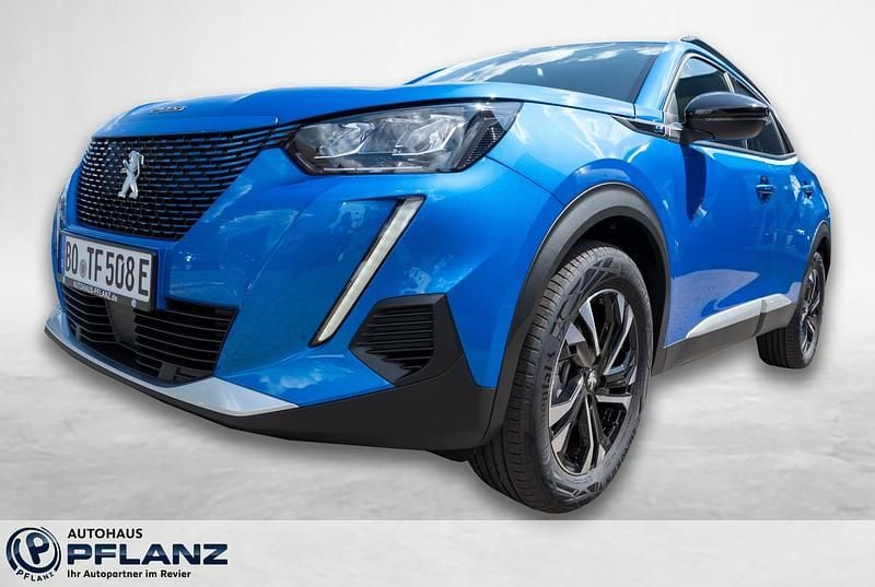 Blau Gebraucht 2023 Peugeot e-2008 Allure SUV | 20.885 € (Fairer Preis) - Bild 1/4