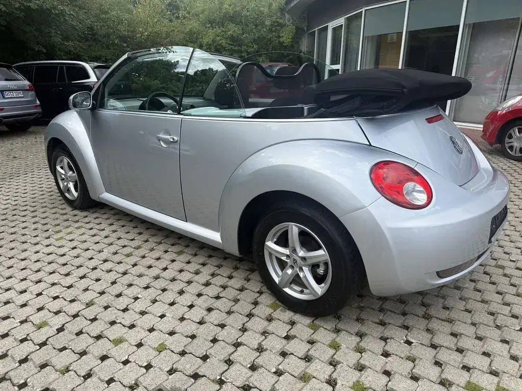 Gebraucht VW New Beetle Cabriolet Highline 102 PS (75 kW) 2007 Silber Cabrio