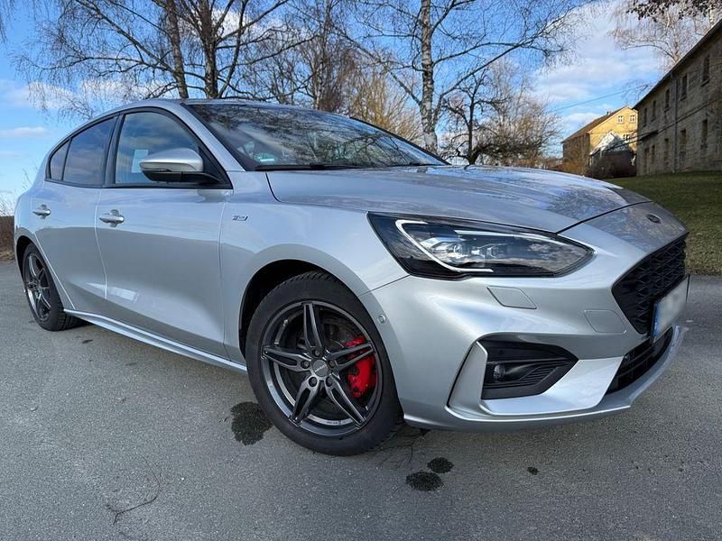 Gebraucht Ford Focus ST-Line 150 PS (110 kW) 2019 Silber Limousine