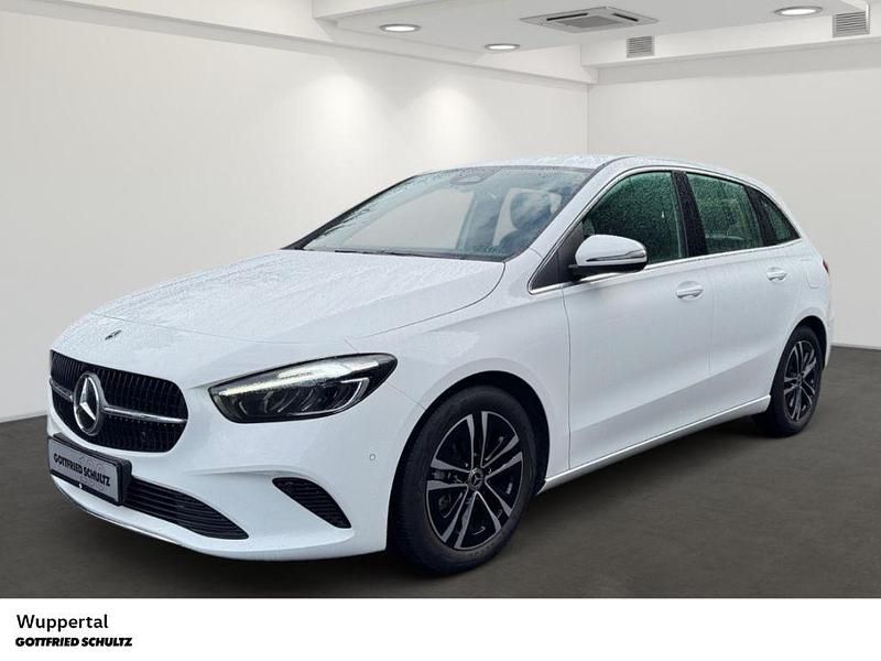 Polarweiss unilack Gebraucht 2023 Mercedes B200 Van / Kleinbus | 28.490 € (Fairer Preis) - Bild 1/4