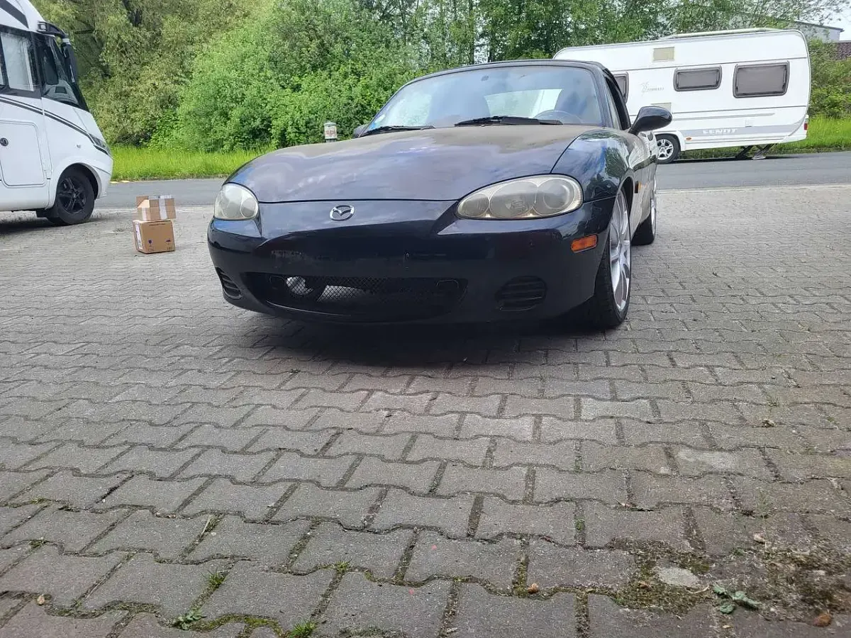 Gebraucht Mazda MX5 145 PS (106 kW) 2001 Schwarz Cabrio