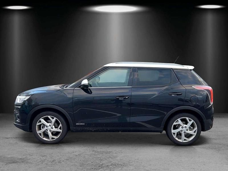 Gebraucht SsangYong Tivoli 163 PS (119 kW) 2022 Schwarz SUV