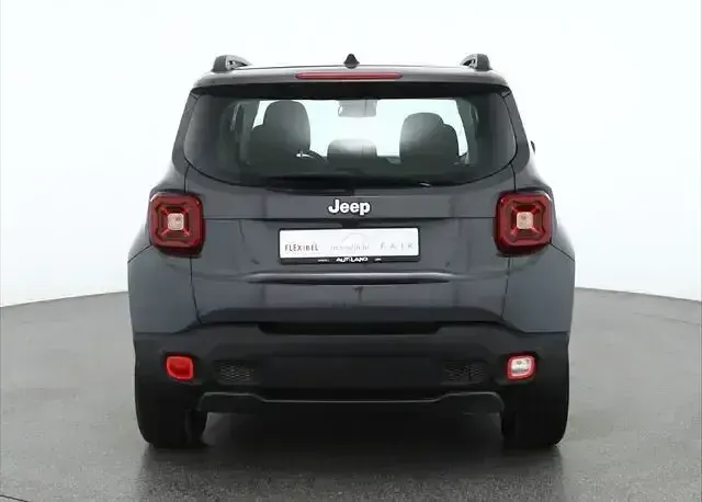 Gebraucht Jeep Renegade 131 PS (96 kW) 2025 Granitecrystalmet. SUV
