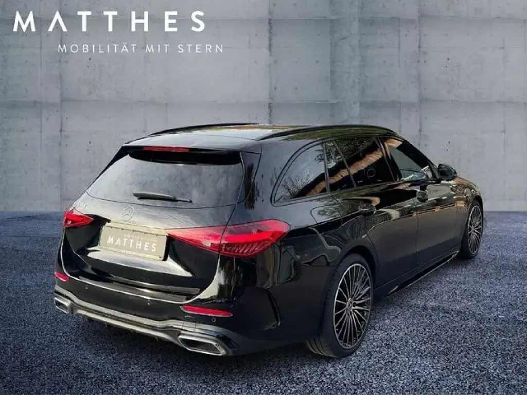 Gebraucht Mercedes 220 200 PS (147 kW) 2024 Ung schwarz unilack Kombi