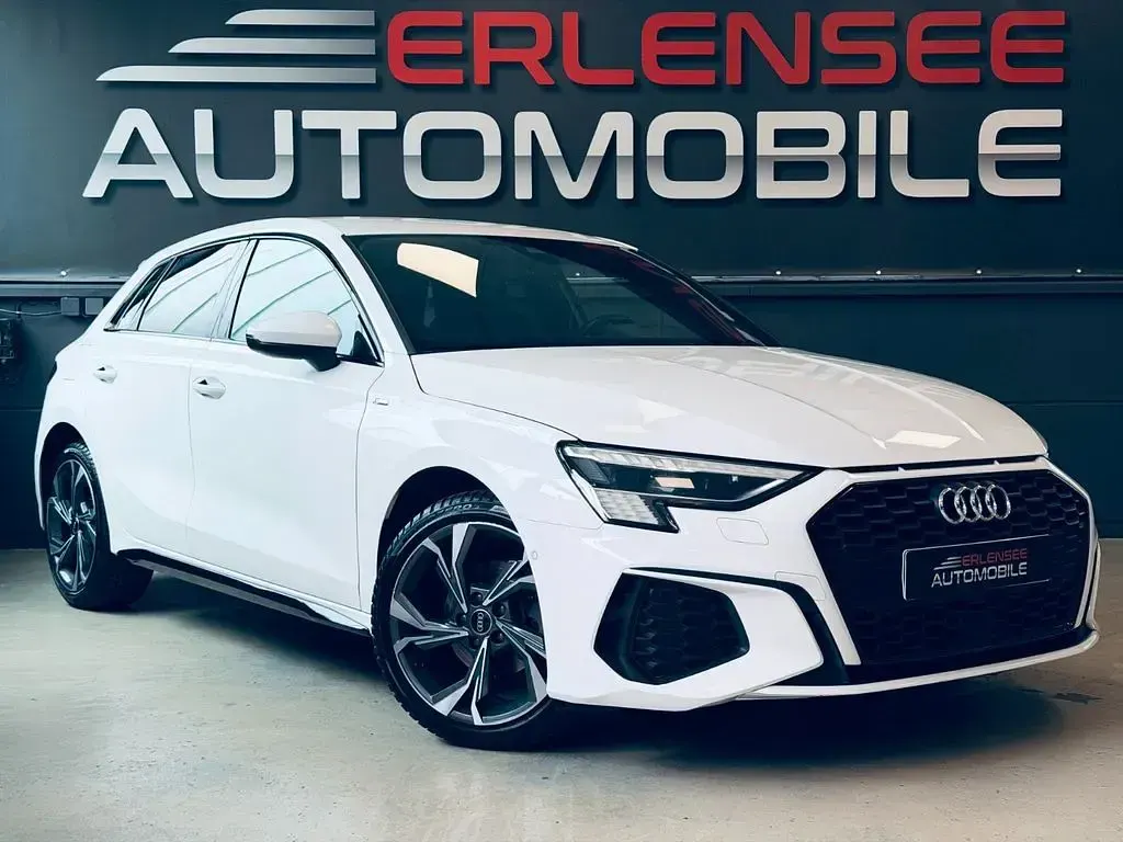 Gebraucht Audi A3 S-Line 150 PS (110 kW) 2022 Weiß Limousine