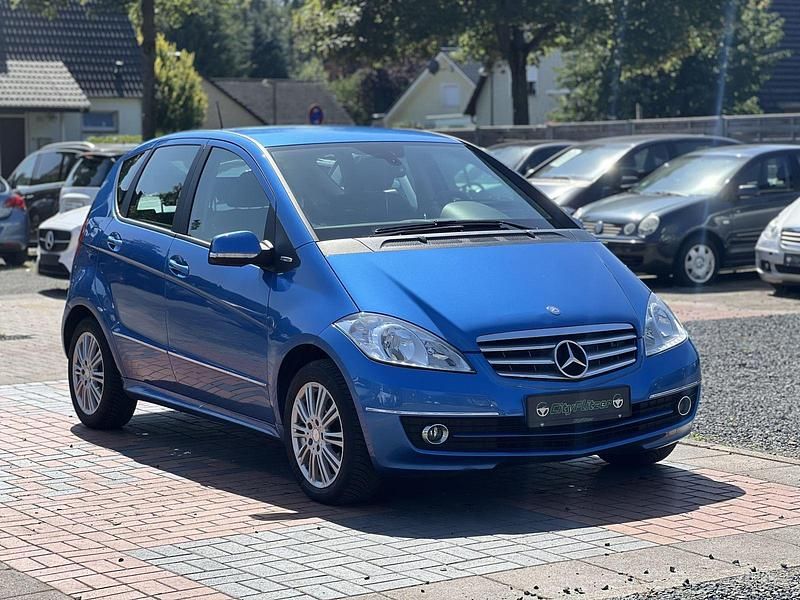 Blau Gebraucht 2009 Mercedes A150 Avantgarde Kleinwagen | 2.990 € (Etwas zu teuer) - Bild 1/4