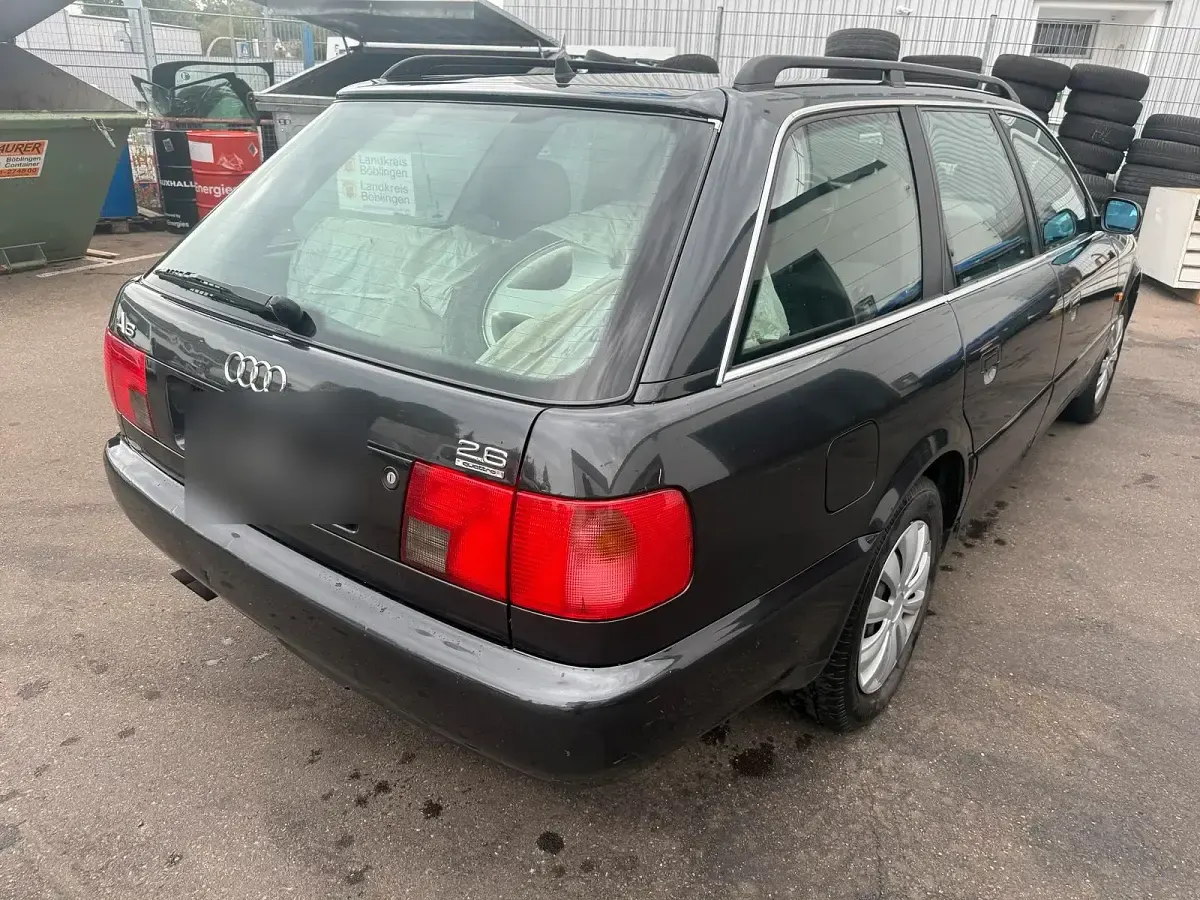 Gebraucht Audi A6 146 PS (107 kW) 1996 Grau Kombi
