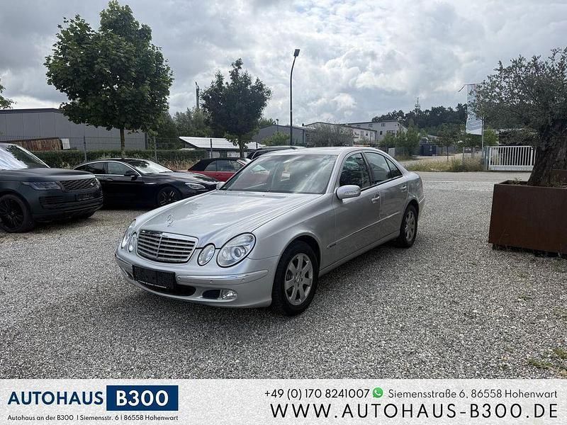 Silber Gebraucht 2004 Mercedes E220 Limousine | 5.200 € (Fairer Preis) - Bild 1/4