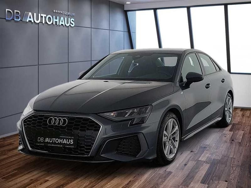 Usado Audi A3 S-Line 150 HP (110 kW) 2024 Cinzento Sedan