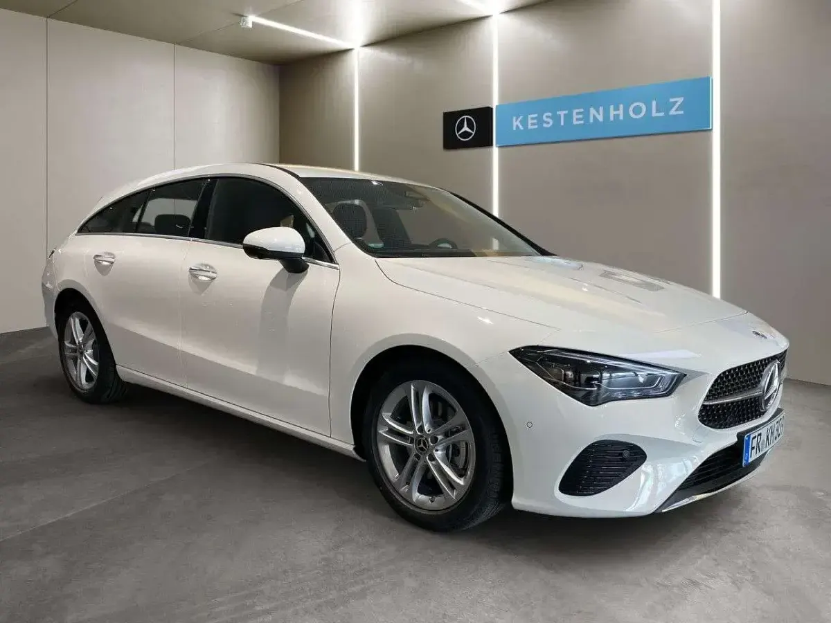 Gebraucht Mercedes CLA200 Progressive 150 PS (110 kW) 2026 Weiss Limousine