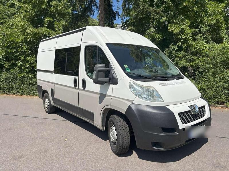 Weiß Gebraucht 2009 Peugeot Boxer Van | 14.998 € - Bild 1/4