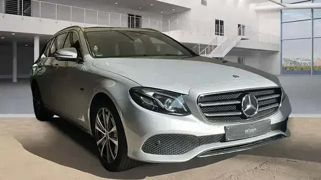 Gebraucht Mercedes E300 Avantgarde 306 PS (225 kW) 2019 Silber Limousine