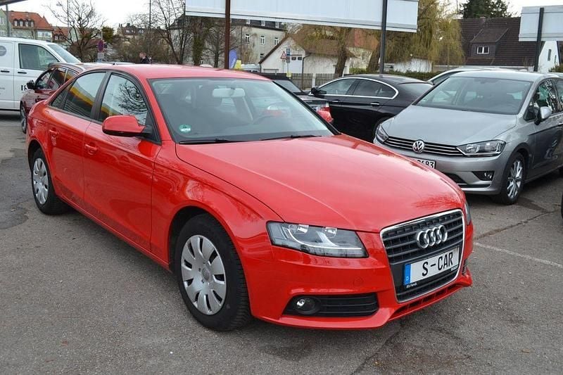Gebraucht Audi A4 120 PS (88 kW) 2009 Rot Limousine