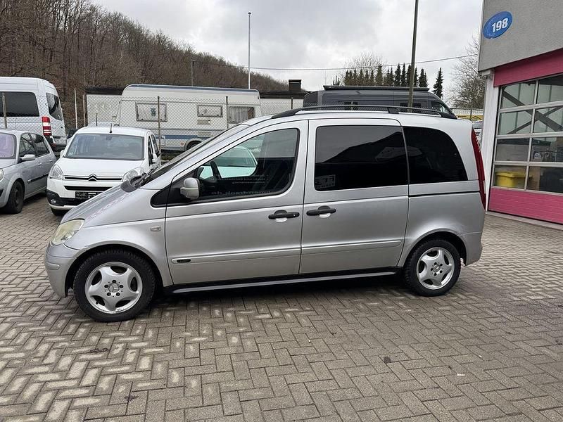 Gebraucht Mercedes Vaneo 125 PS (91 kW) 2004 Silber Van / Kleinbus