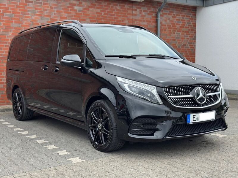 Schwarz Gebraucht 2021 Mercedes V300 Exclusive Van / Kleinbus | 69.500 € (Guter Preis) - Bild 1/4