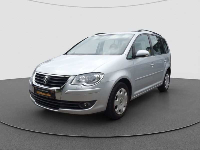 Silber Gebraucht 2007 VW Touran Trendline Van / Kleinbus | 7.390 € (Teuer) - Bild 1/4