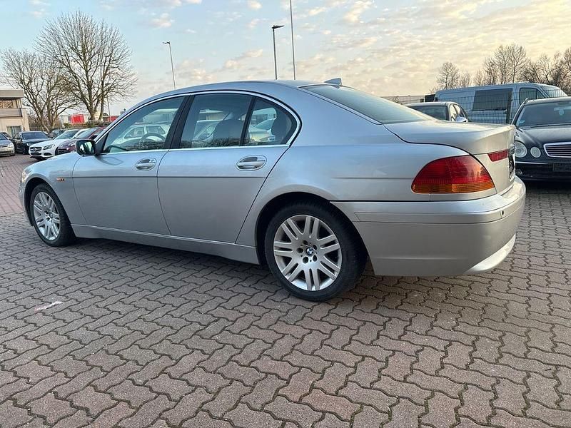 Gebraucht BMW 735 272 PS (200 kW) 2002 Grau Limousine