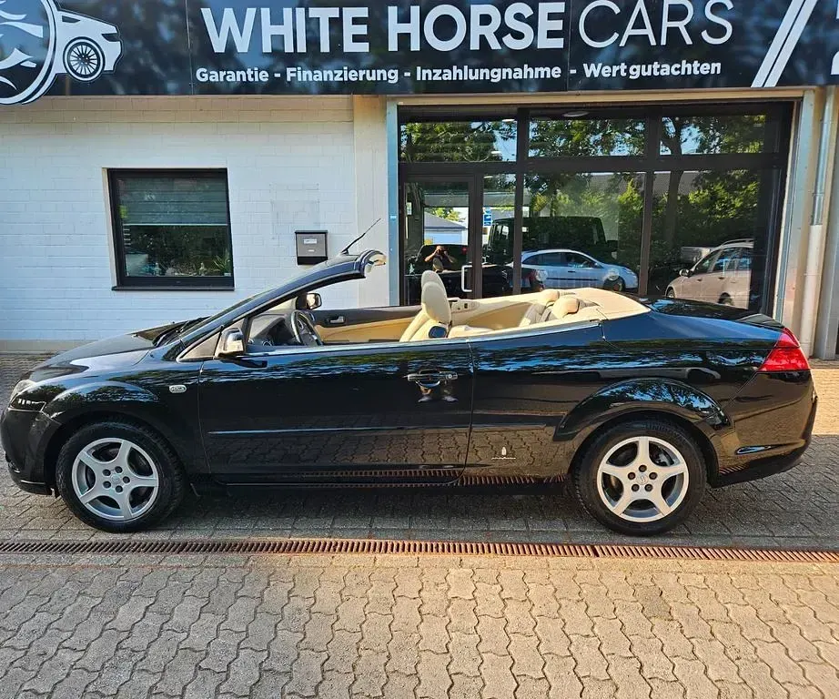 Gebraucht Ford Focus Cabriolet Titanium 145 PS (106 kW) 2008 Schwarz Cabrio