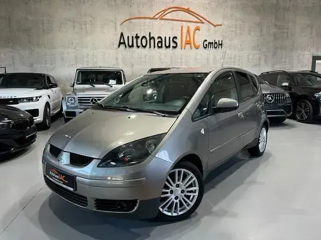 Gebraucht Mitsubishi Colt 95 PS (69 kW) 2008 Grau Kleinwagen