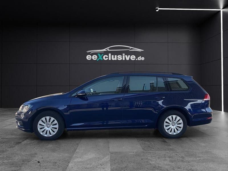 Gebraucht VW Golf VII Trendline 116 PS (85 kW) 2019 Blau Kombi