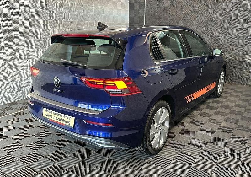 Gebraucht VW Golf VIII Style 131 PS (96 kW) 2020 Blau Limousine
