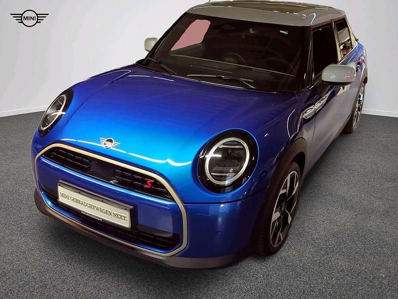 Blau Gebraucht 2024 Mini Cooper S Favoured Kleinwagen | 33.752 € (Fairer Preis) - Bild 1/4