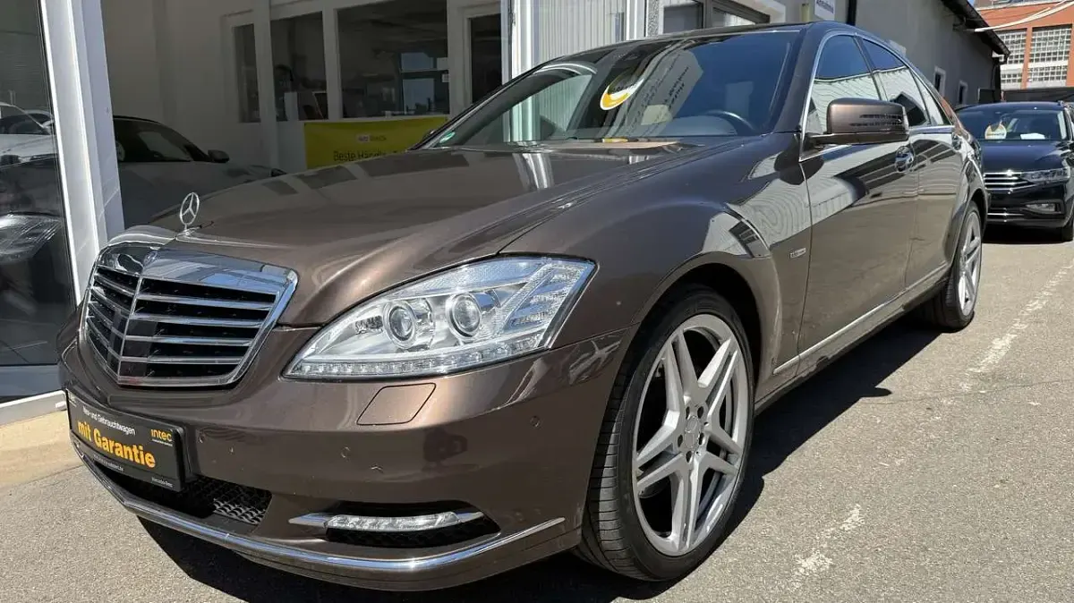 Gebraucht Mercedes S350 AMG 258 PS (189 kW) 2011 Dolomitbraun  metalliclack Limousine