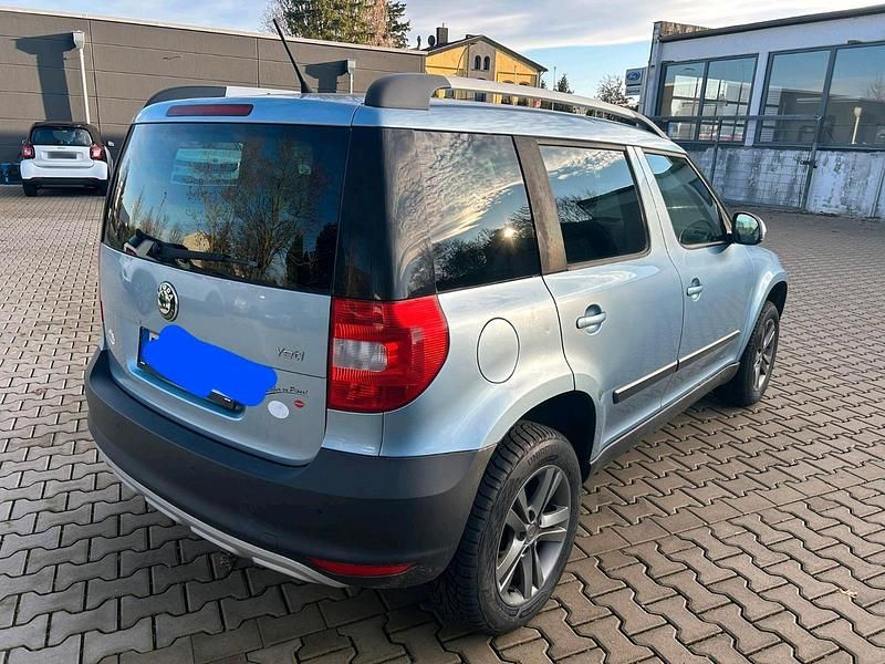 Gebraucht Skoda Yeti 105 PS (77 kW) 2013 Blau SUV