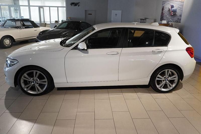 Gebraucht BMW 116 Advantage 109 PS (80 kW) 2016 Weiß Kleinwagen