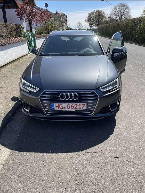Gebraucht Audi A4 S-Line 231 PS (169 kW) 2019 Grau Kombi