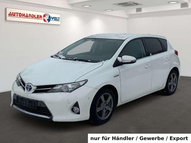 Gebraucht Toyota Auris Hybrid Life+ 99 PS (72 kW) 2014 Weiß Limousine
