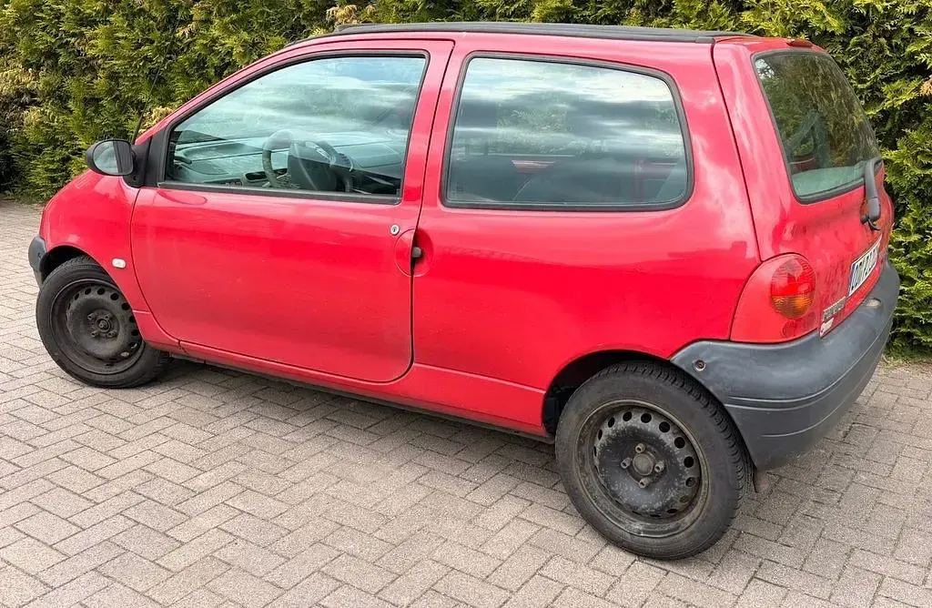 Używany Renault Twingo 58 KM (42 kW) 2004 Czerwony Hatchback