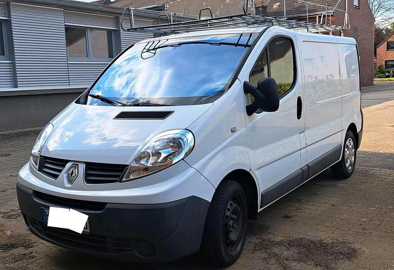 Weiß Gebraucht 2014 Renault Trafic Van | 10.500 € - Bild 1/4