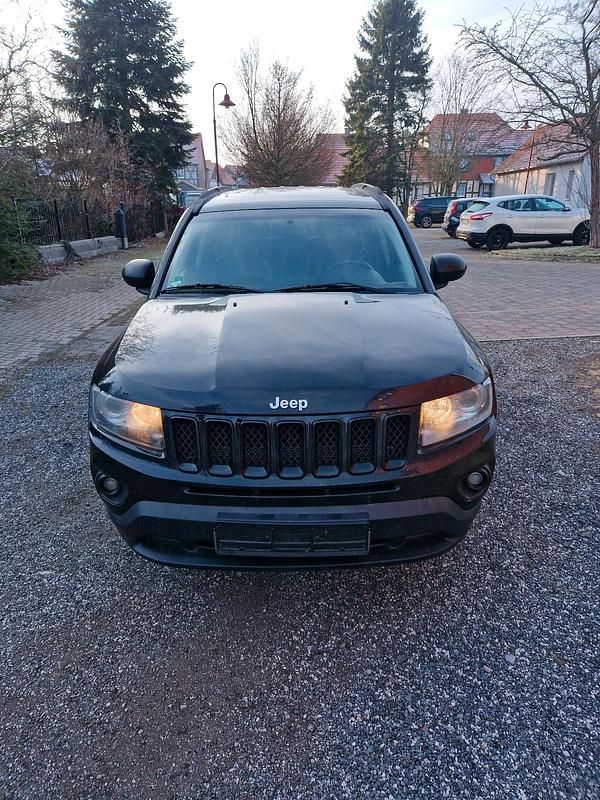 Gebraucht Jeep Compass Limited 163 PS (119 kW) 2013 Schwarz SUV
