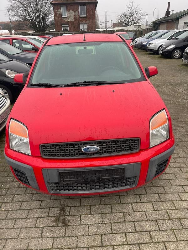 Gebraucht Ford Fusion 75 PS (55 kW) 2006 Rot Kleinwagen