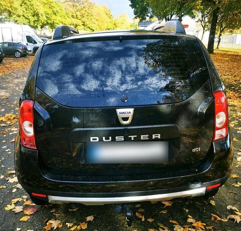 Second-hand Dacia Duster 107 CP (78 kW) 2010 Negru SUV