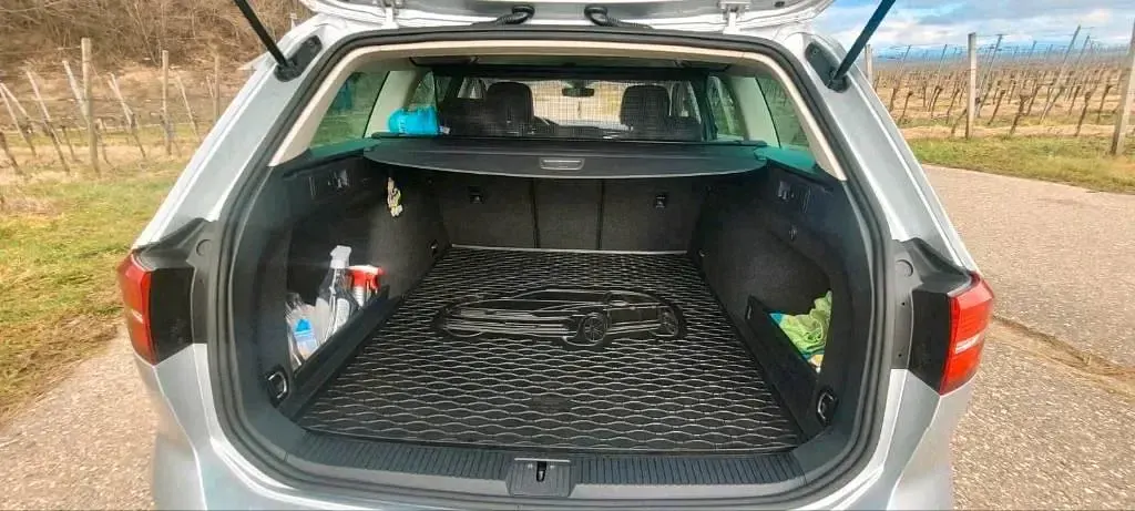 Gebraucht VW Passat 190 PS (139 kW) 2018 Grau Kombi