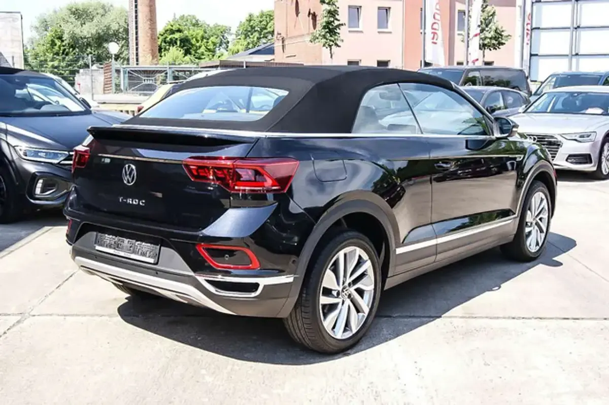 Gebraucht VW T-Roc Cabriolet Move 110 PS (80 kW) 2024 Deepblack perl Cabrio