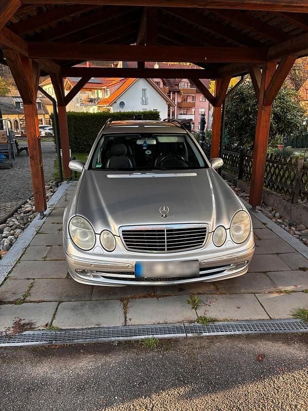 Gebraucht Mercedes E320 224 PS (164 kW) 2003 Silber Kombi
