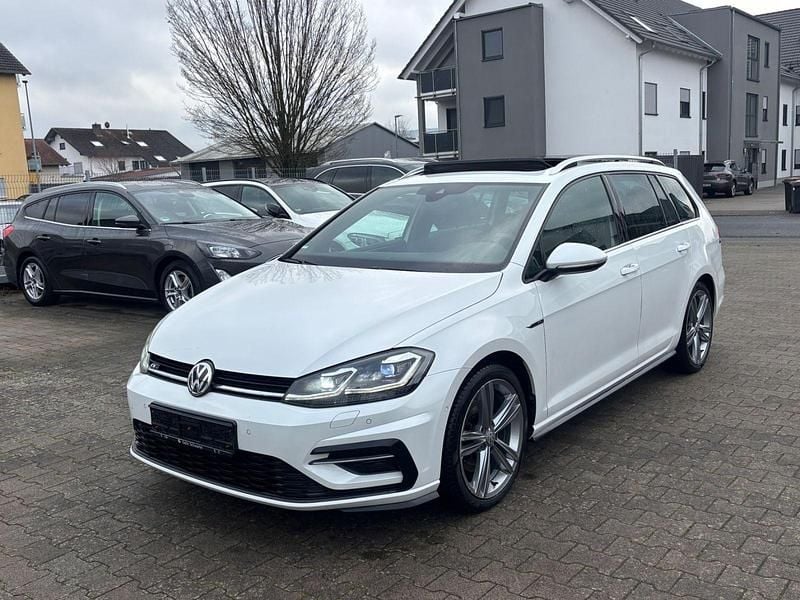Weiß Gebraucht 2019 VW Golf VII R-line Kombi | 13.499 € (Guter Preis) - Bild 1/4