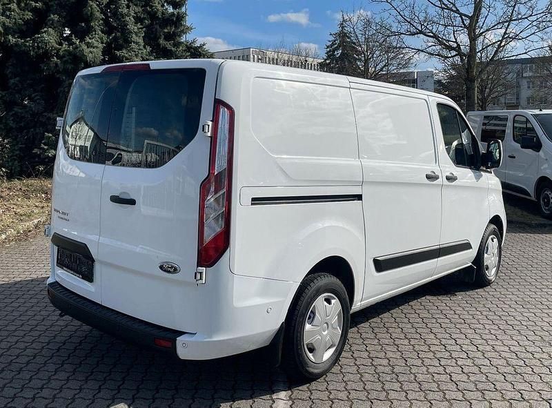 Gebraucht Ford Transit Custom 105 PS (77 kW) 2021 Weiß Van / Kleinbus