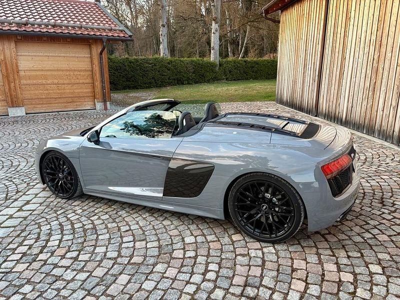 Gebraucht Audi R8 Spyder Design 540 PS (397 kW) 2017 Grau Cabrio