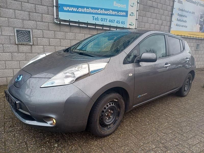 Gebraucht Nissan Leaf Acenta 80 kW (109 PS) 2017 Grau Kleinwagen