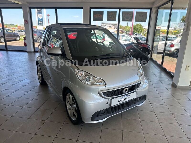 Silber Gebraucht 2012 Smart ForTwo Cabrio Cabrio | 7.400 € (Fairer Preis) - Bild 1/4