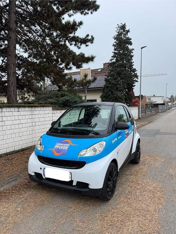 Weiß Gebraucht 2009 Smart ForTwo Coupé Kleinwagen | 2.450 € (Guter Preis) - Bild 1/4