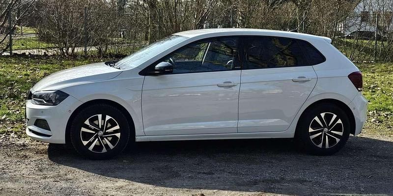 Gebraucht VW Polo IQ Drive 95 PS (69 kW) 2019 Weiß Kleinwagen
