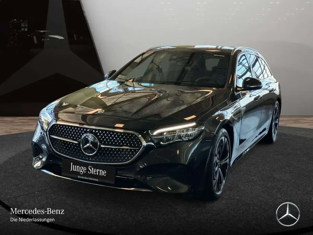 Gebraucht Mercedes E300 Avantgarde 197 PS (144 kW) 2025 Grau Limousine